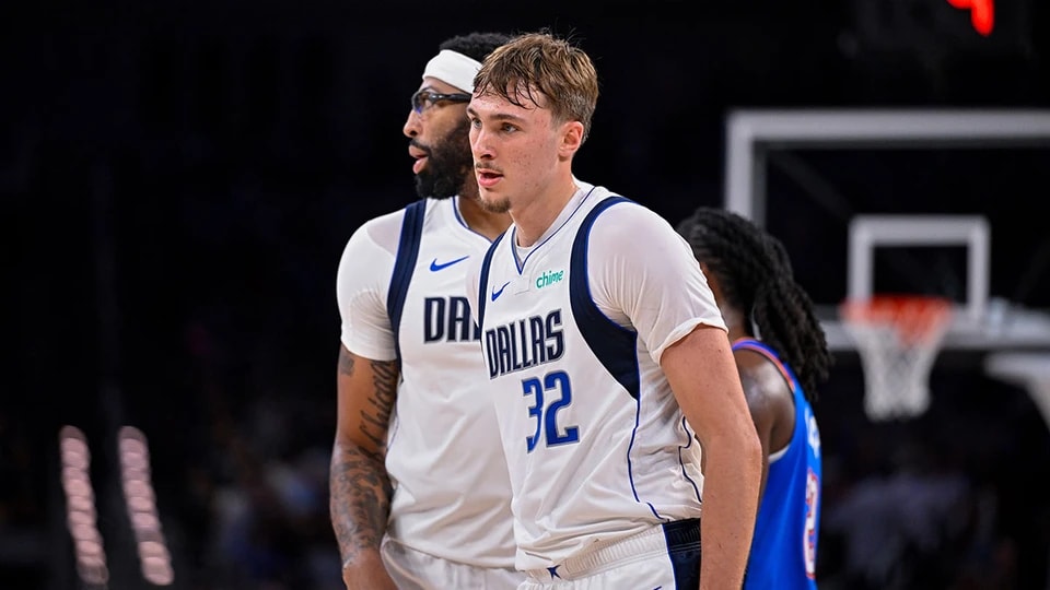 独行侠队的安东尼·戴维斯透露了在梦之队训练中看到库珀·弗拉格时的“天啊”反应